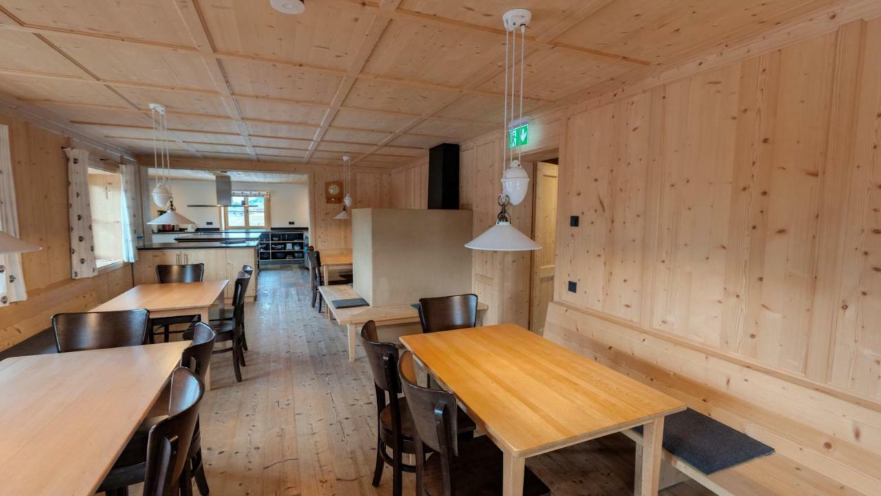 Alpen Select Lodge Kleinwalsertal Riezlern Exterior photo